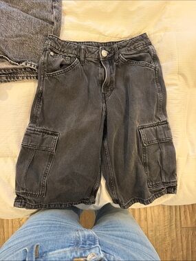H&M Black Elastic Waist Casual Shorts